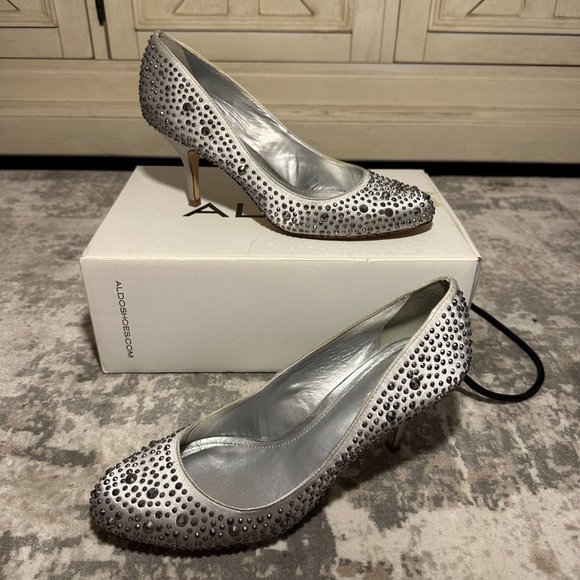 ALDO Silver Studded Kitten Heels (Size 8) - Picture 3 of 7